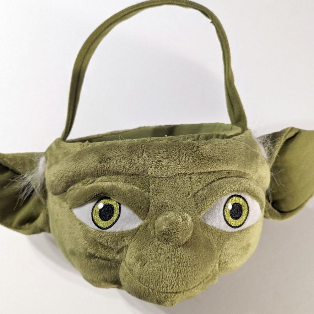 Vintage Yoda Star Wars Easter or Halloween Trick or Treat Candy Bucket basket
